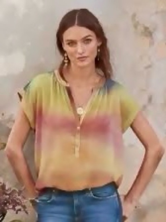 dylan Tops - ✨3/$20 Dylan Ombre Short-Sleeve V-Neck Blouse XL (like new)